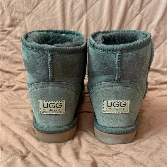 Genuine UGG Since 1974 Australia - Picture 5 of 7